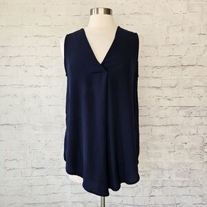 Wishlist Boutique Navy Sleeveless V-neck Tunic Blouse Medium